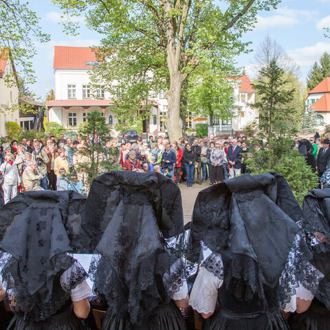 Kirchgang Burg Ostern ©Peter Becker