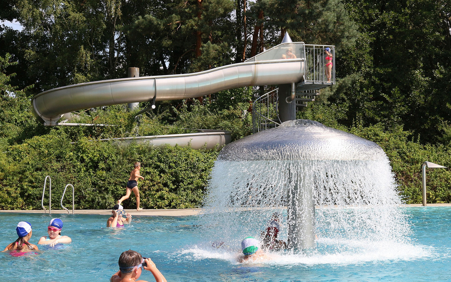 Das Freizeitbecken im Erlebnis-Freibad Calau. , Foto: Jan Hornhauer, Lizenz: Stadt Calau