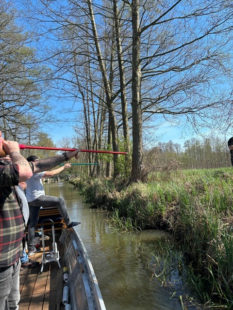 Blasrohrkahnfahrt , Foto: Lars Springer , Lizenz: Studio Spreewald