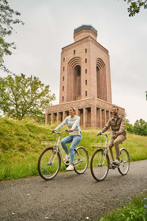 Fahrradfahren am Bismarckturm, Bild: Ron Petraß